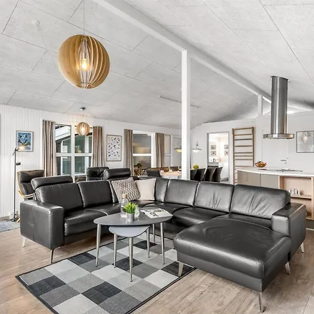 Alli - 800m From The Sea By Interhome *
