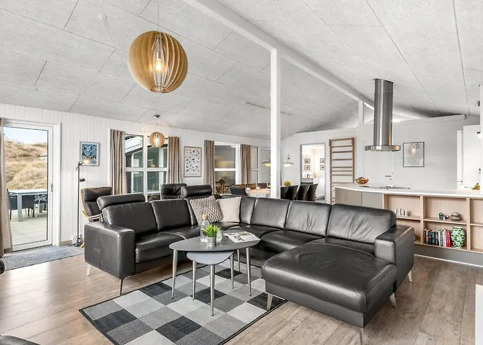 Alli - 800m From The Sea By Interhome *